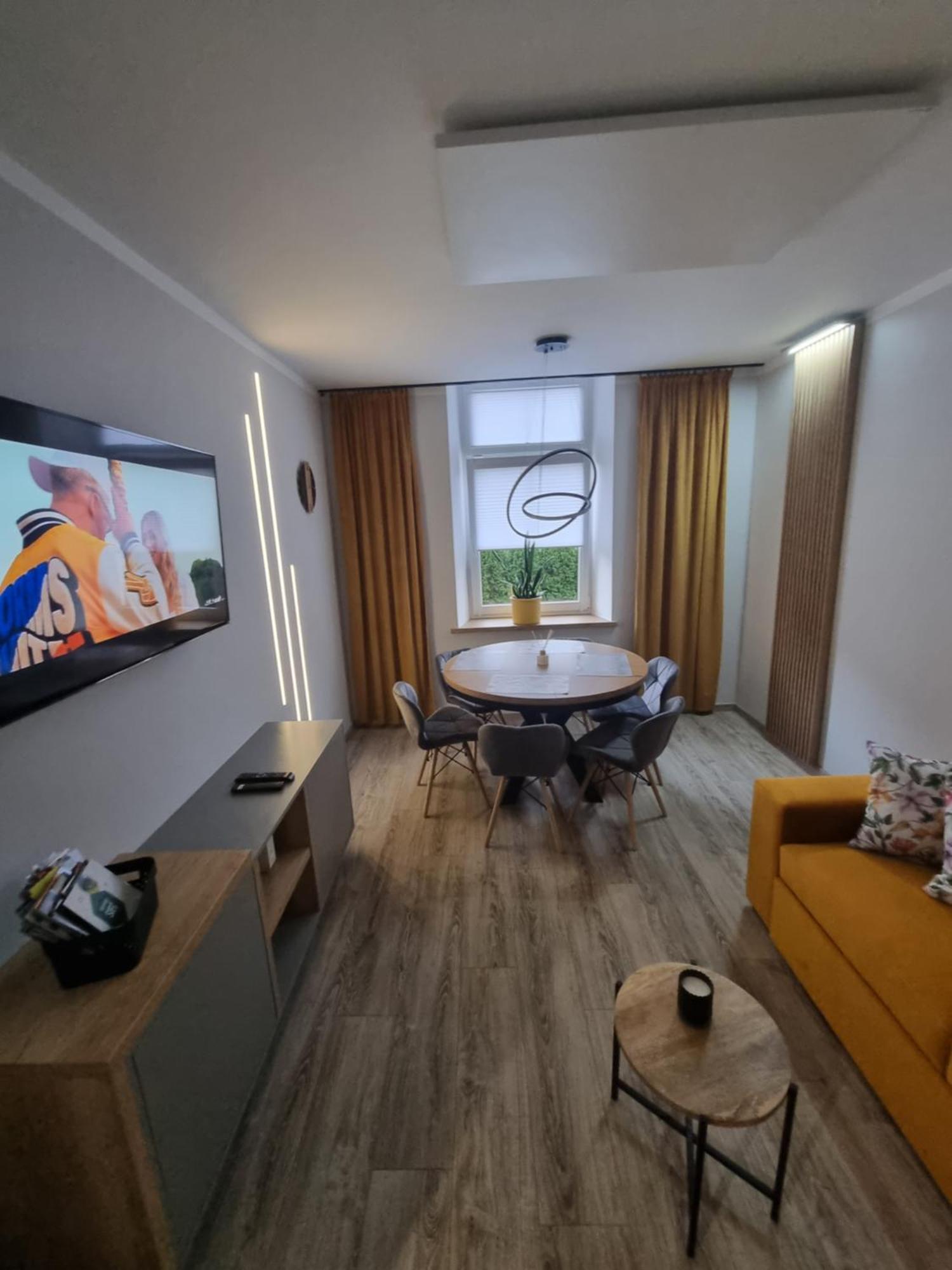 Apartament Lux Lemon Єленя-Ґура Екстер'єр фото