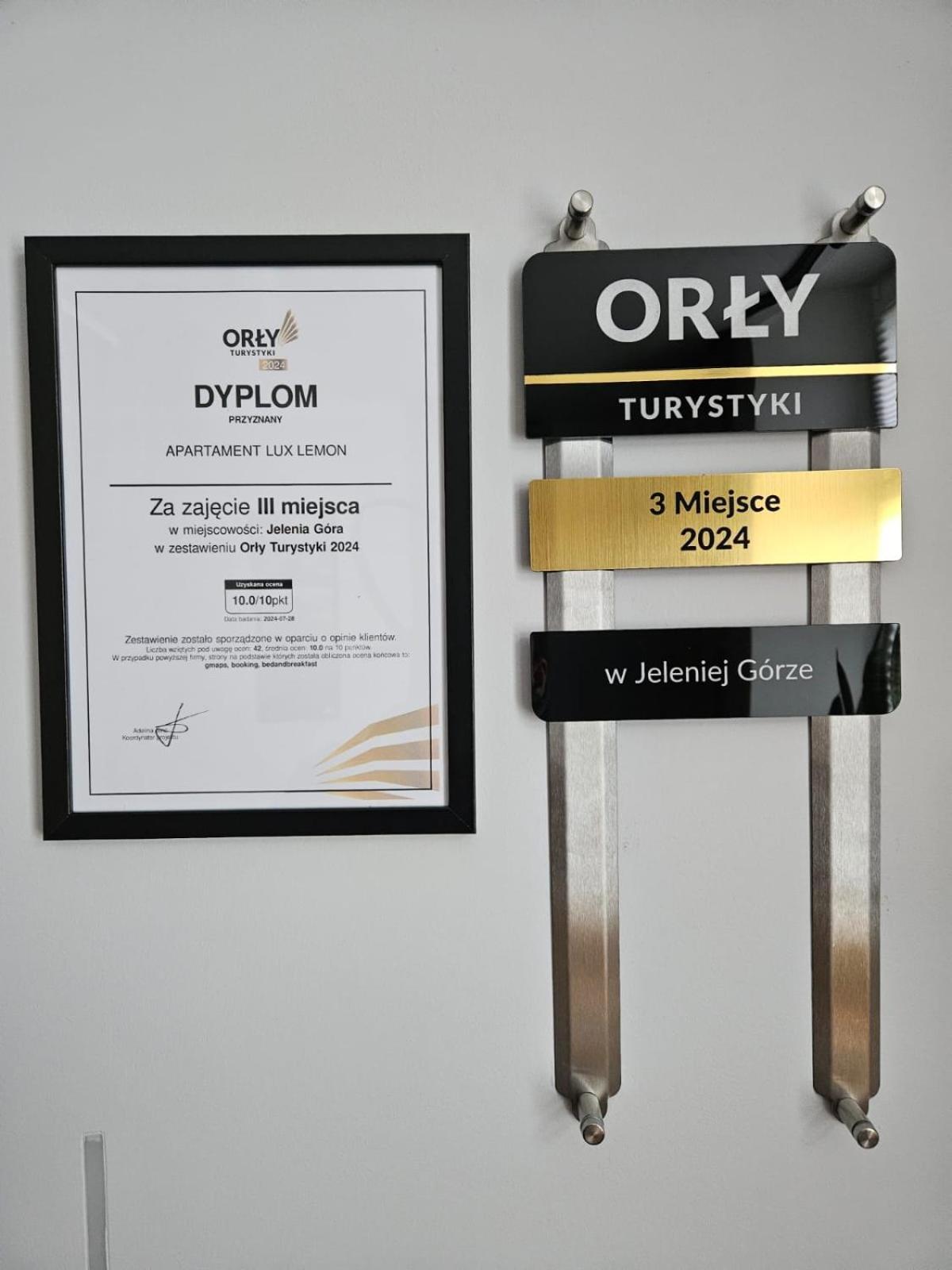 Apartament Lux Lemon Єленя-Ґура Екстер'єр фото
