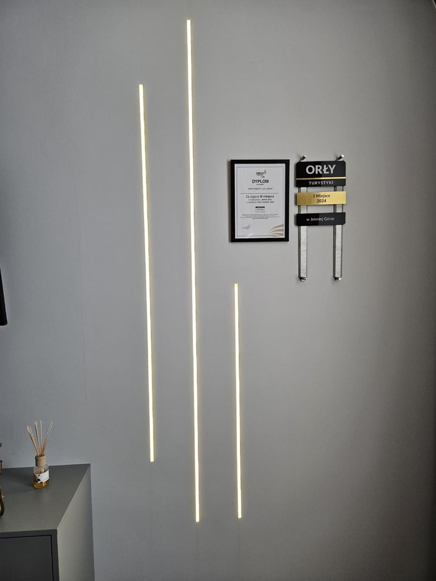 Apartament Lux Lemon Єленя-Ґура Екстер'єр фото